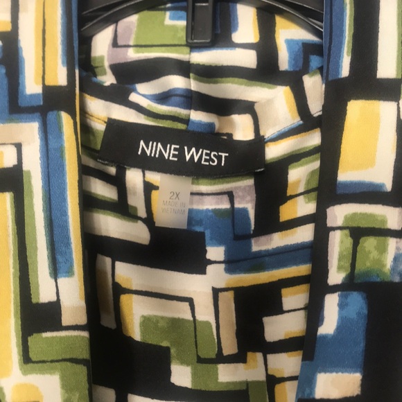 NWT 2x Nine West Sleeveless tie front top - Picture 2 of 7